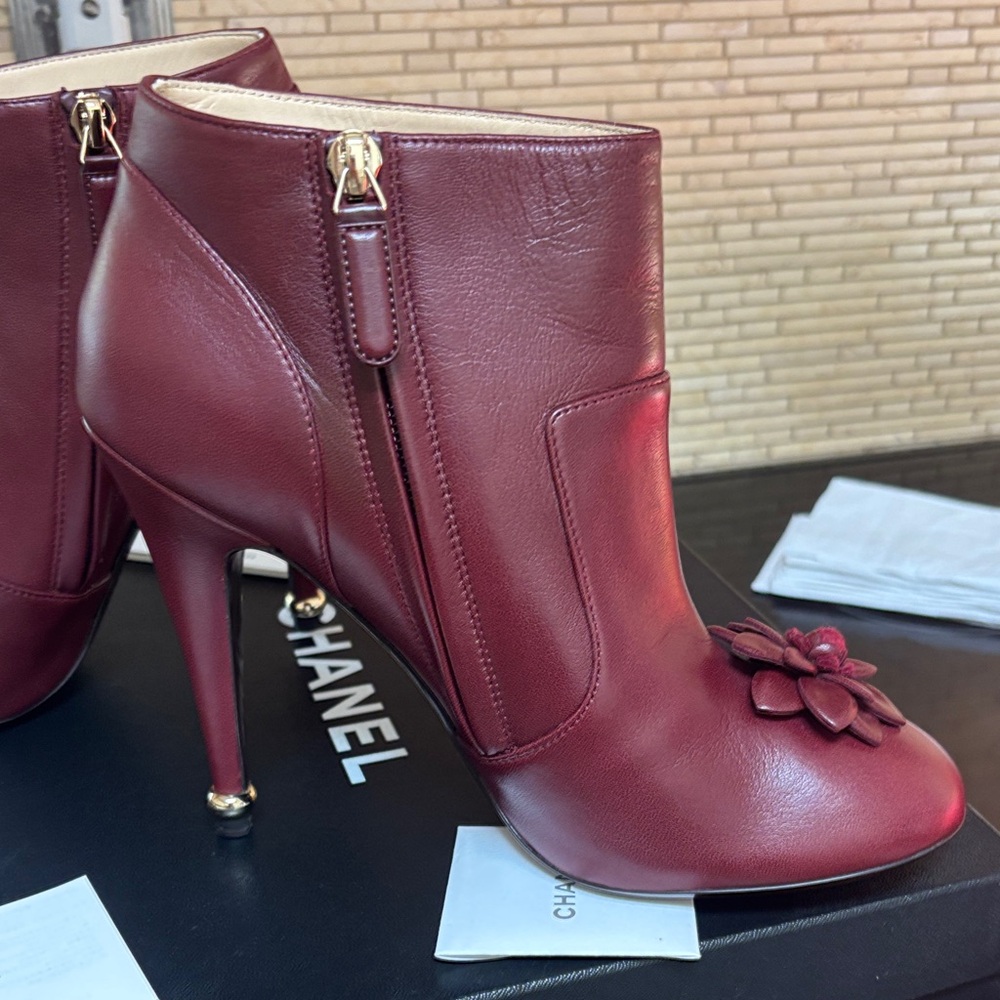 AUTHENTIC Chanel Burgundy Leather Ankle Booties size 8 worn once WITH BOX,
